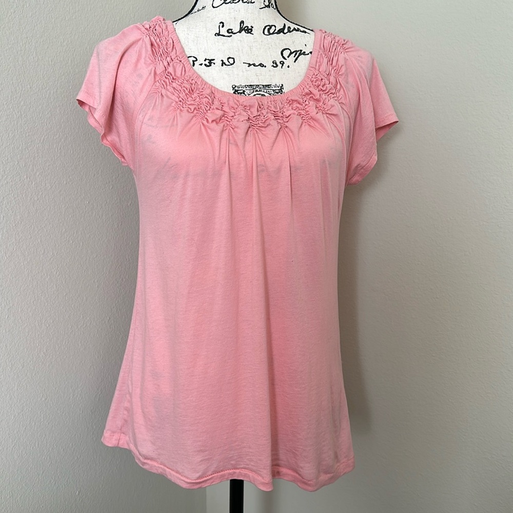Ann Taylor Peach Solid Smocked Ruffle Scoop Neck Cap Sleeve Cotton Blouse M